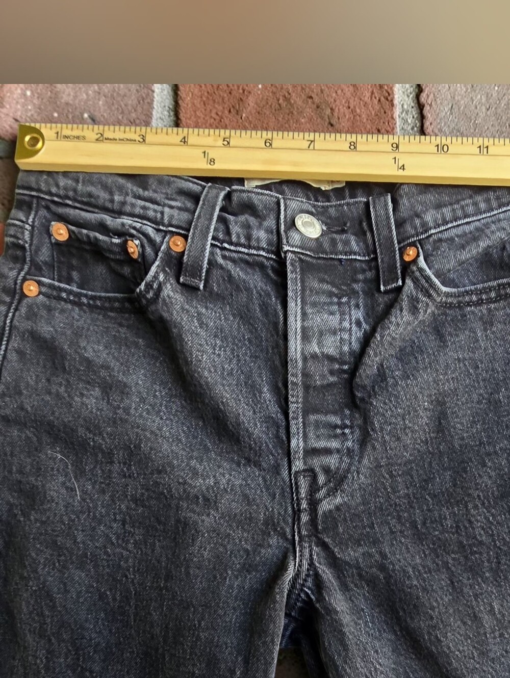Levi’s Premium Wedgie Bootcut Jeans 26 Black Wash High Rise Button Fly - Picture 5 of 9